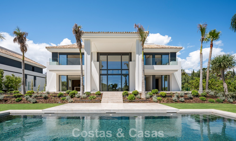 New, modern architectural villa with breathtaking sea views for sale on Marbella’s Golden Mile 799332