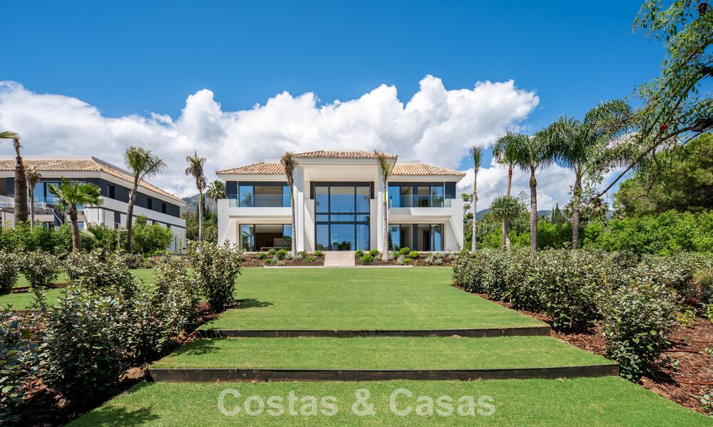New, modern architectural villa with breathtaking sea views for sale on Marbella’s Golden Mile 799333