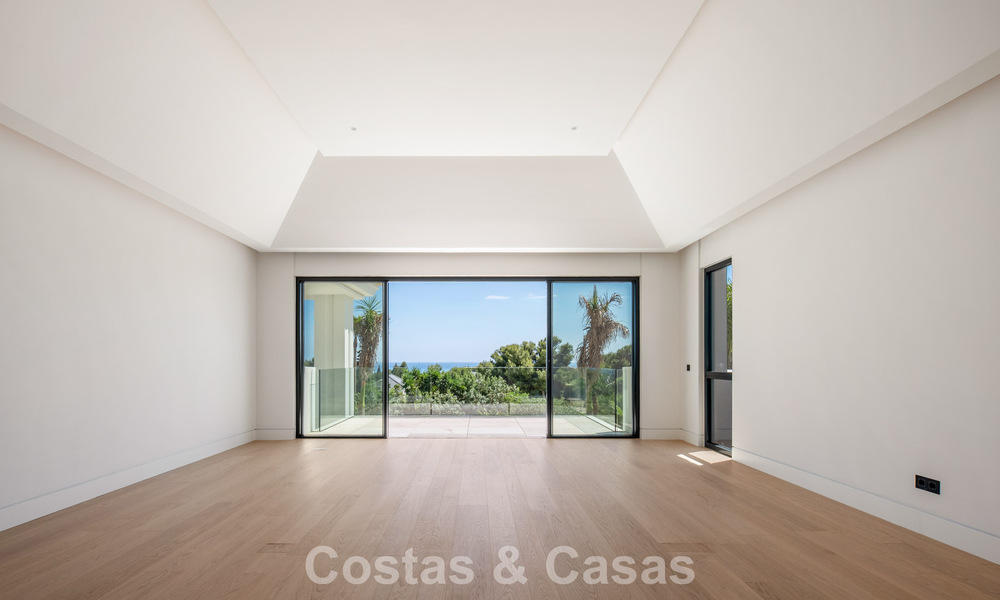 New, modern architectural villa with breathtaking sea views for sale on Marbella’s Golden Mile 799344