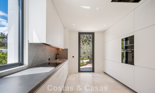 New, modern architectural villa with breathtaking sea views for sale on Marbella’s Golden Mile 799350 
