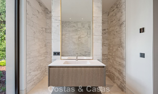 New, modern architectural villa with breathtaking sea views for sale on Marbella’s Golden Mile 799357 