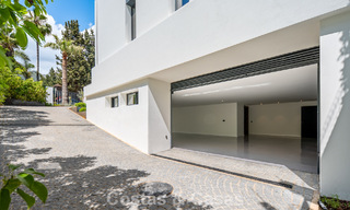 New, modern architectural villa with breathtaking sea views for sale on Marbella’s Golden Mile 799360 