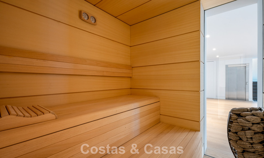 New, modern architectural villa with breathtaking sea views for sale on Marbella’s Golden Mile 799370