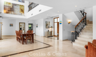Timeless Spanish luxury villa with large garden and pool for sale in the hills of Marbella - Benahavís 799398 