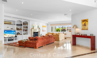 Timeless Spanish luxury villa with large garden and pool for sale in the hills of Marbella - Benahavís 799399 