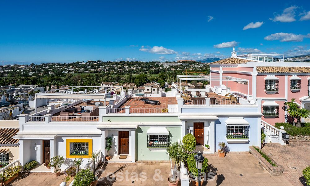 Beautiful townhouse with panoramic views for sale within walking distance of amenities in Nueva Andalucía, Marbella 799494