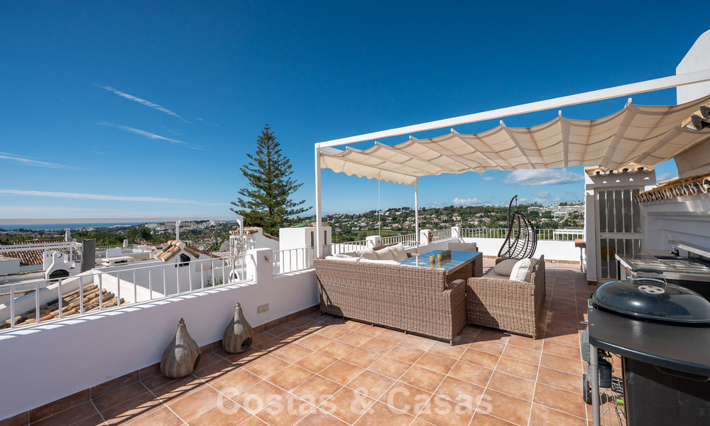 Beautiful townhouse with panoramic views for sale within walking distance of amenities in Nueva Andalucía, Marbella 799495
