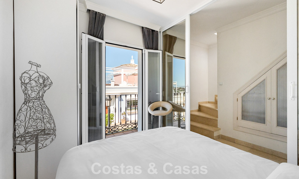 Beautiful townhouse with panoramic views for sale within walking distance of amenities in Nueva Andalucía, Marbella 799506