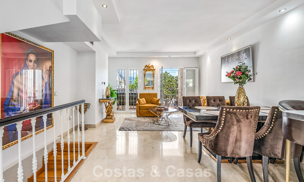 Beautiful townhouse with panoramic views for sale within walking distance of amenities in Nueva Andalucía, Marbella 799514