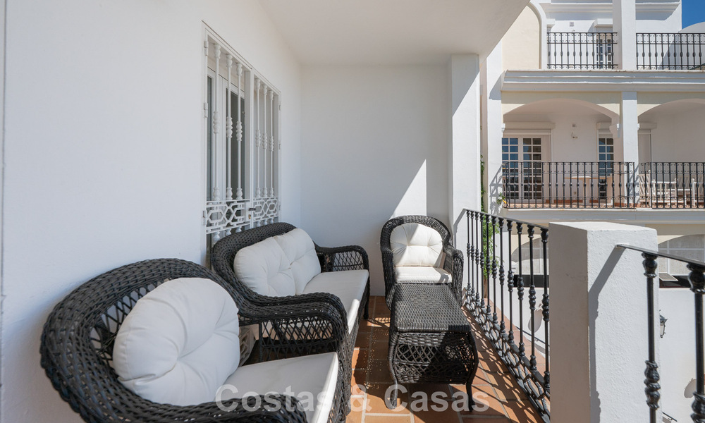 Beautiful townhouse with panoramic views for sale within walking distance of amenities in Nueva Andalucía, Marbella 799519