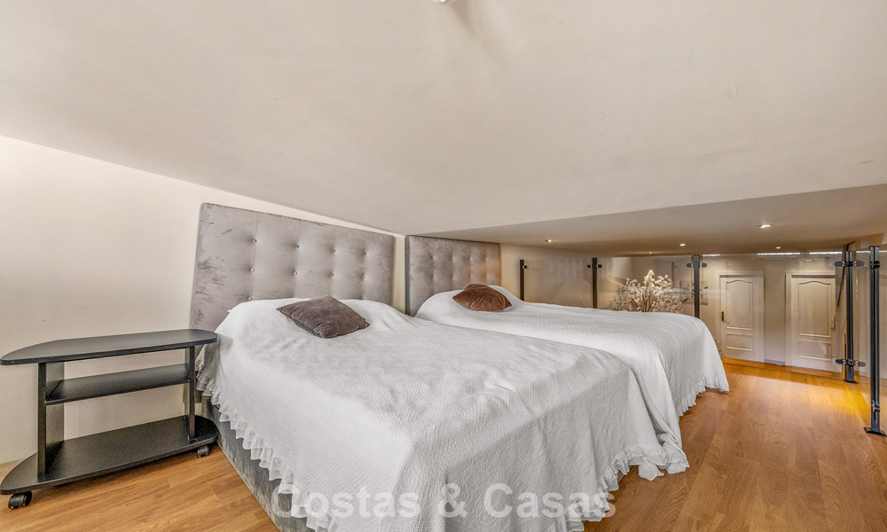 Beautiful townhouse with panoramic views for sale within walking distance of amenities in Nueva Andalucía, Marbella 799523
