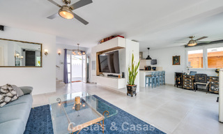 Move-in ready, modernised Mediterranean villa for sale just a few meters from the beach between Marbella and Estepona 799625 
