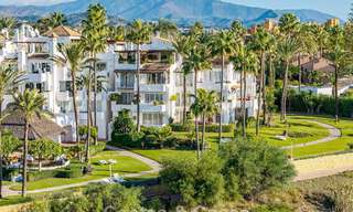 Exclusive renovated frontline beach apartment with direct sea views for sale on the New Golden Mile, Estepona East 799553 