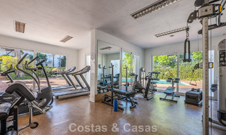 Exclusive renovated frontline beach apartment with direct sea views for sale on the New Golden Mile, Estepona East 799561 