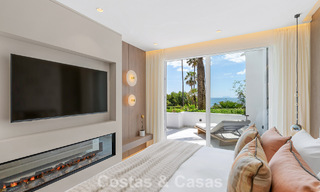 Exclusive renovated frontline beach apartment with direct sea views for sale on the New Golden Mile, Estepona East 799566 