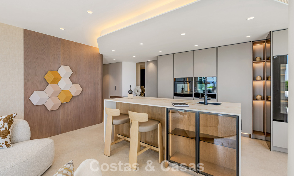 Exclusive renovated frontline beach apartment with direct sea views for sale on the New Golden Mile, Estepona East 799569