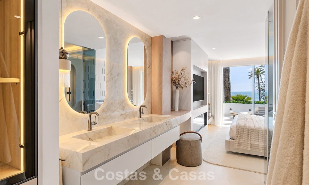 Exclusive renovated frontline beach apartment with direct sea views for sale on the New Golden Mile, Estepona East 799575
