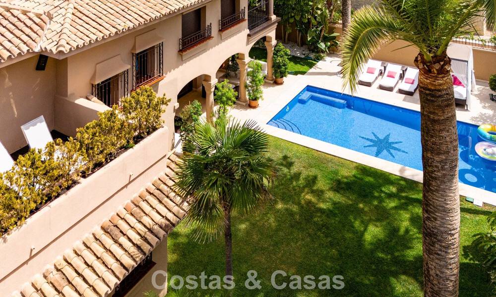 Timeless Andalusian luxury villa for sale in the exclusive gated community of Los Monteros, Marbella 799676