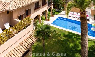Timeless Andalusian luxury villa for sale in the exclusive gated community of Los Monteros, Marbella 799676 