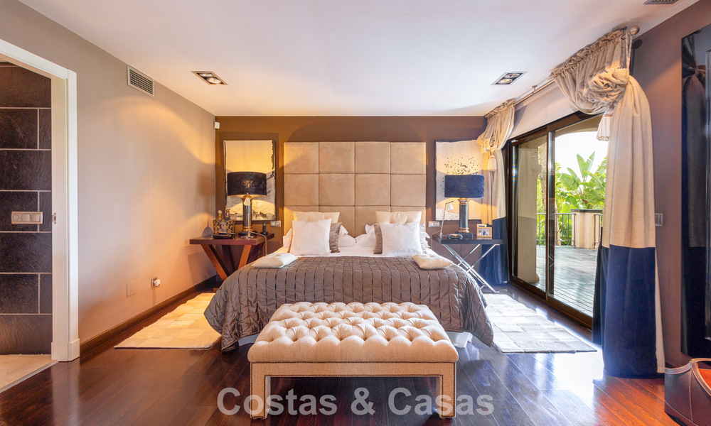 Timeless Andalusian luxury villa for sale in the exclusive gated community of Los Monteros, Marbella 799678