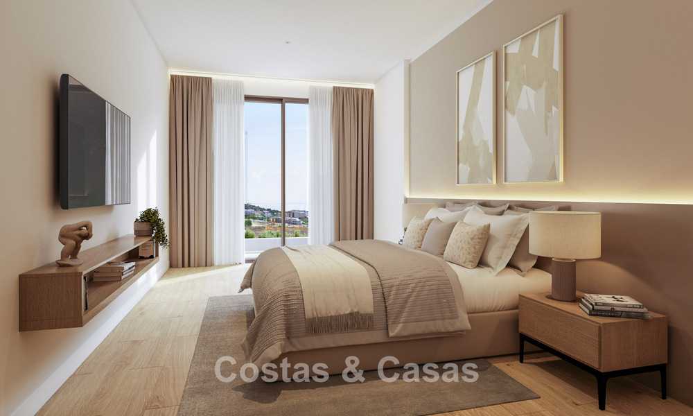 Modern new-build homes with mountain and sea views for sale in a resort-style complex in Fuengirola, Costa del Sol 799587
