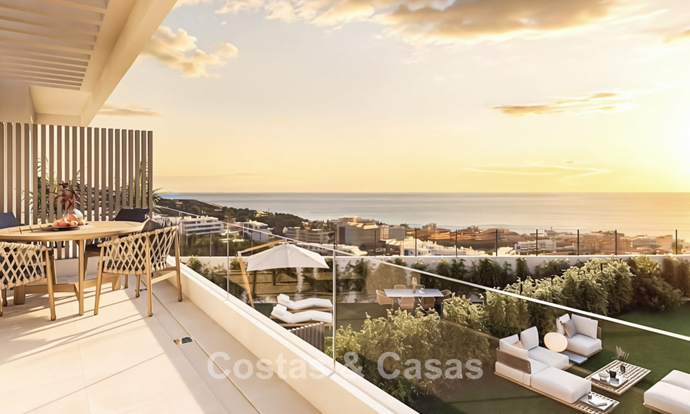 Modern new-build homes with mountain and sea views for sale in a resort-style complex in Fuengirola, Costa del Sol 799588
