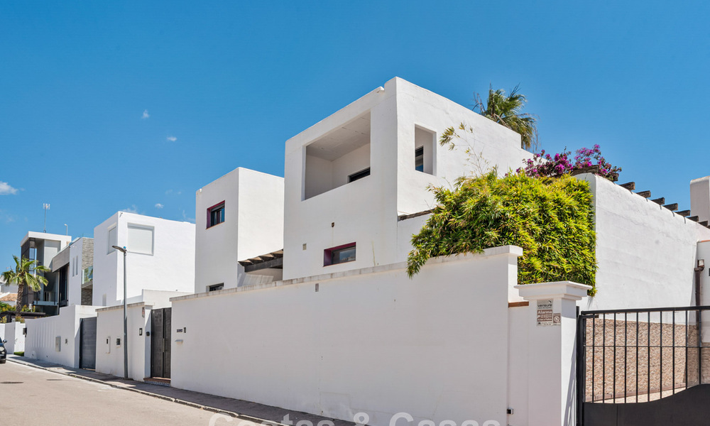 Villa for sale in Nueva Andalucía, Marbella, walking distance to the beach, close to Puerto Banús 799637