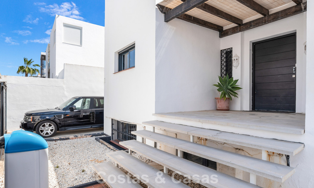 Villa for sale in Nueva Andalucía, Marbella, walking distance to the beach, close to Puerto Banús 799648