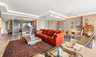 Renovated frontline golf apartment for sale close to all amenities in Guadalmina Alta and San Pedro, Marbella 799715 