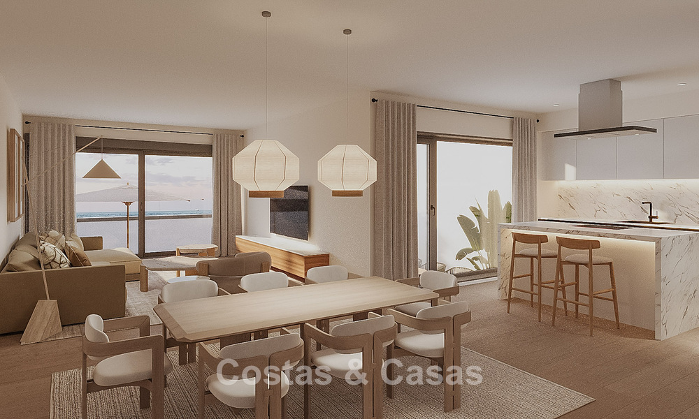 Launch! Frontline beach luxury apartments and townhouses with sea views for sale near Sotogrande, Costa del Sol 799742