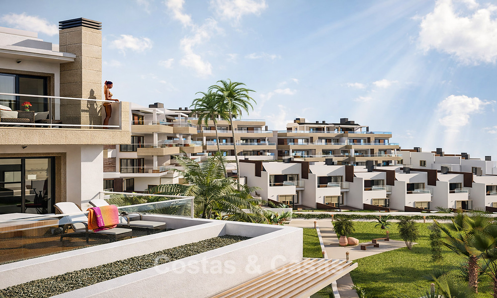 Launch! Frontline beach luxury apartments and townhouses with sea views for sale near Sotogrande, Costa del Sol 799746