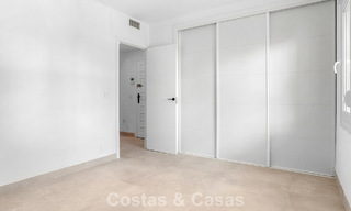 Elegant ground-floor apartment with sea views in Nueva Andalucía, within walking distance of Puerto Banús, Marbella 799762 