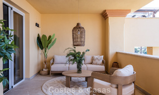 Modernised sea-view apartment for sale within walking distance of puerto banús and the beach in Nueva Andalucía, Marbella 799804 