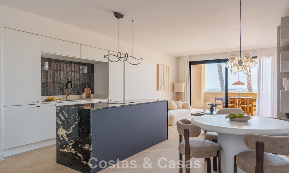 Modernised sea-view apartment for sale within walking distance of puerto banús and the beach in Nueva Andalucía, Marbella 799807