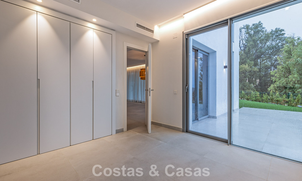 Modern semi-detached villa for sale close to amenities in Guadalmina and San Pedro town centre, Marbella 799906