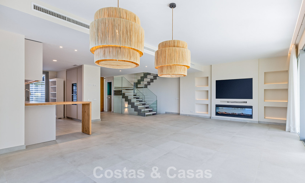 Modern semi-detached villa for sale close to amenities in Guadalmina and San Pedro town centre, Marbella 799913