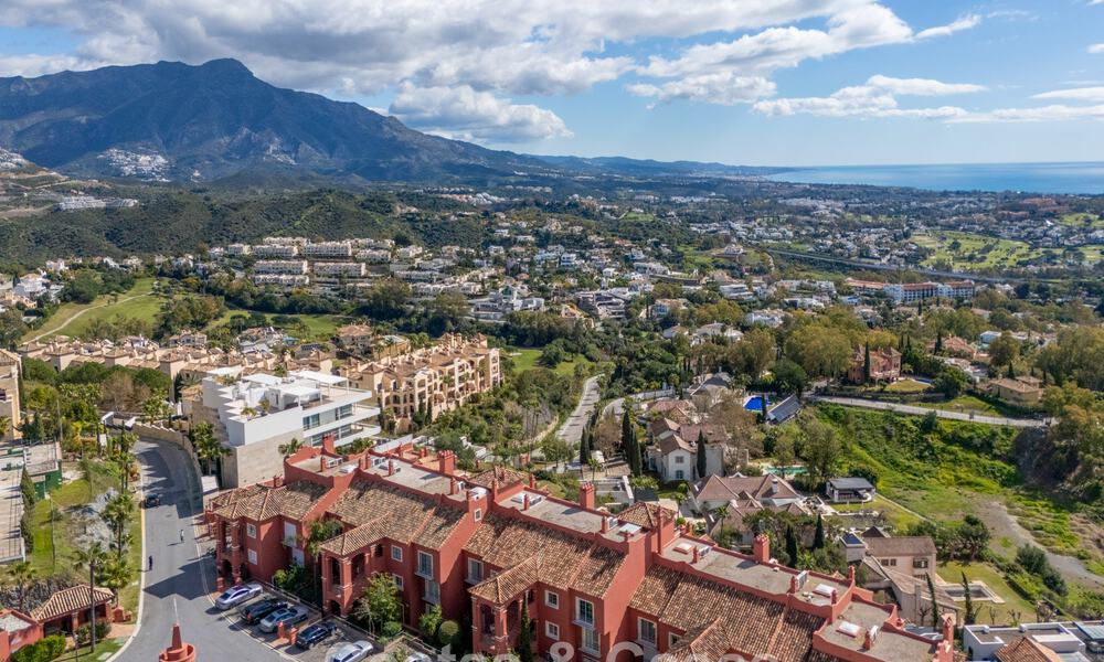 High-end fully renovated penthouse with spectacular sea views for sale in Marbella - Benahavís 800038
