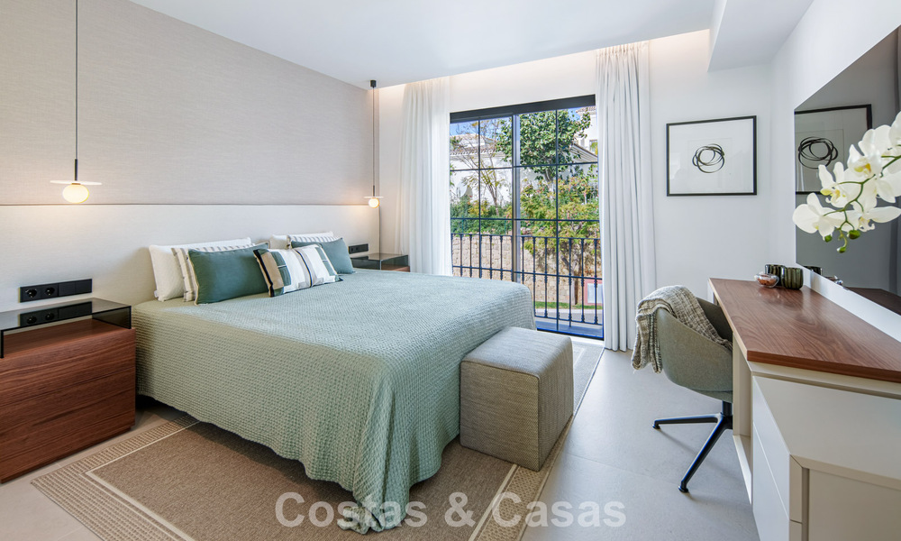 High-end fully renovated penthouse with spectacular sea views for sale in Marbella - Benahavís 800040