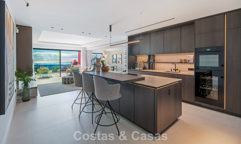 High-end fully renovated penthouse with spectacular sea views for sale in Marbella - Benahavís 800043