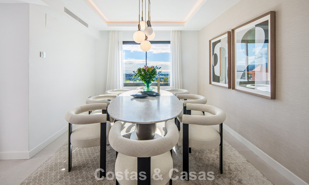High-end fully renovated penthouse with spectacular sea views for sale in Marbella - Benahavís 800048