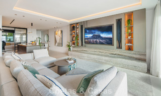 High-end fully renovated penthouse with spectacular sea views for sale in Marbella - Benahavís 800050 