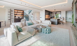 High-end fully renovated penthouse with spectacular sea views for sale in Marbella - Benahavís 800052 