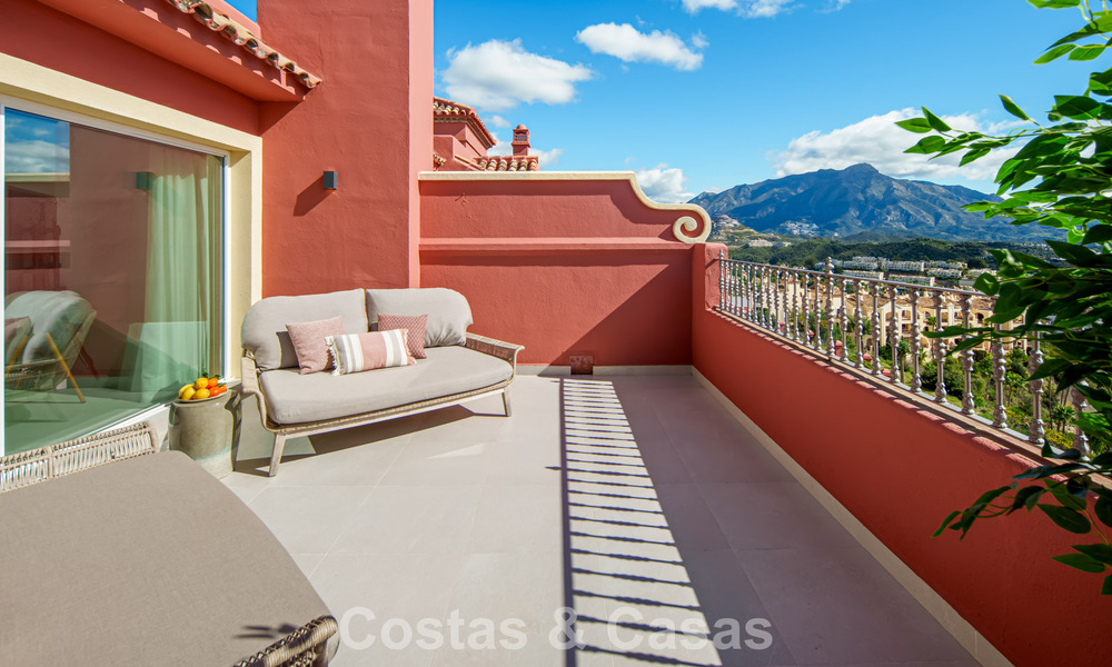 High-end fully renovated penthouse with spectacular sea views for sale in Marbella - Benahavís 800063
