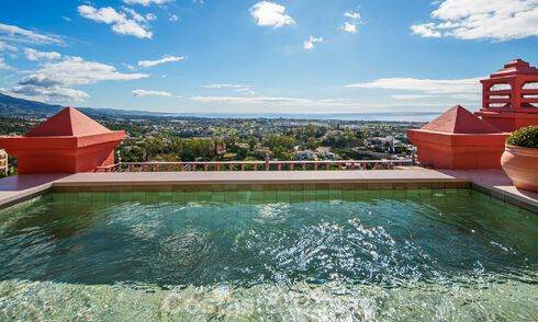 High-end fully renovated penthouse with spectacular sea views for sale in Marbella - Benahavís 800067