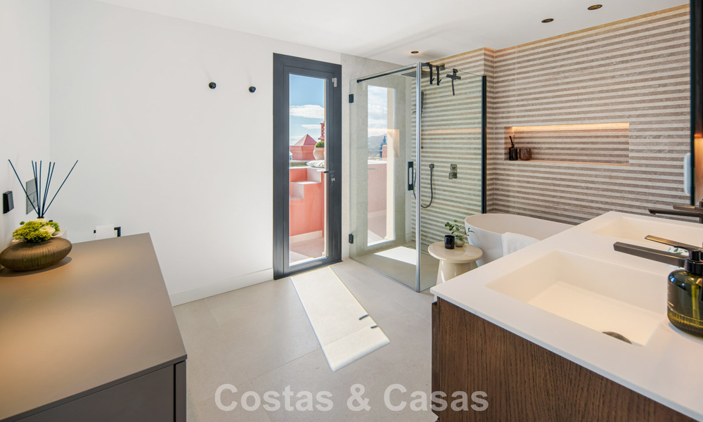 High-end fully renovated penthouse with spectacular sea views for sale in Marbella - Benahavís 800068