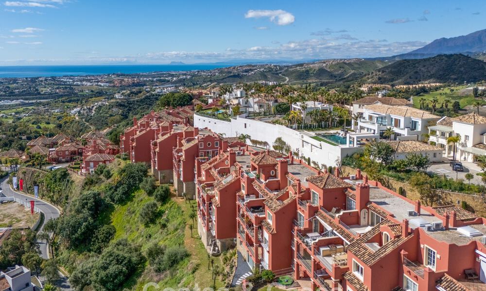 High-end fully renovated penthouse with spectacular sea views for sale in Marbella - Benahavís 800085