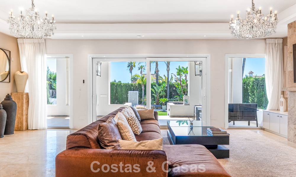 Luxury villa with entertainment level and guest accommodation for sale in Nueva Andalucía, Marbella 799976