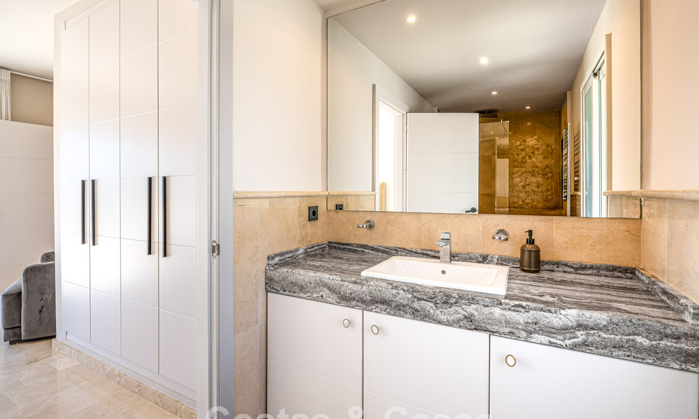 Luxury villa with entertainment level and guest accommodation for sale in Nueva Andalucía, Marbella 799992