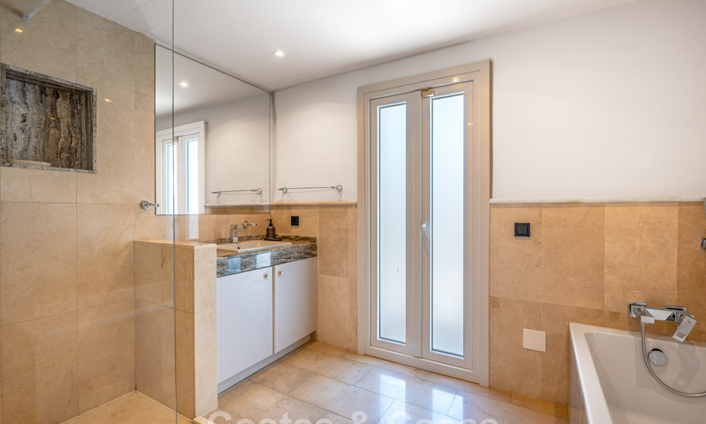 Luxury villa with entertainment level and guest accommodation for sale in Nueva Andalucía, Marbella 799995
