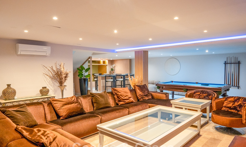 Luxury villa with entertainment level and guest accommodation for sale in Nueva Andalucía, Marbella 800010